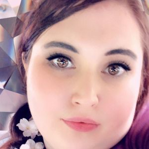 Meet your Posher, Mia